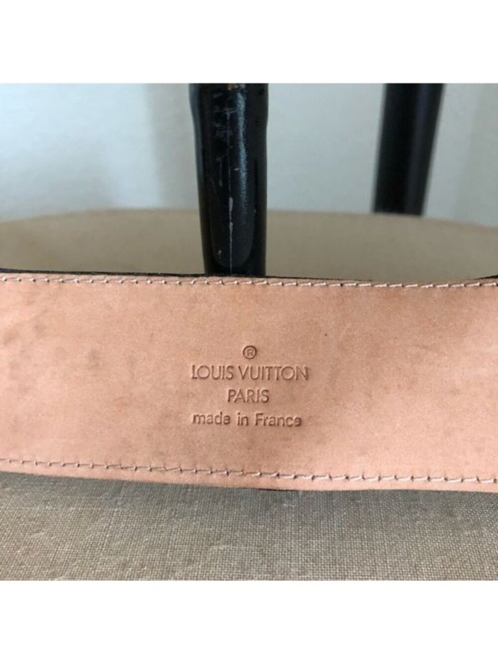 Louis Vuitton Velvet Leather Backed Branded Logo Buckle Belt - Picture 5 of 11
